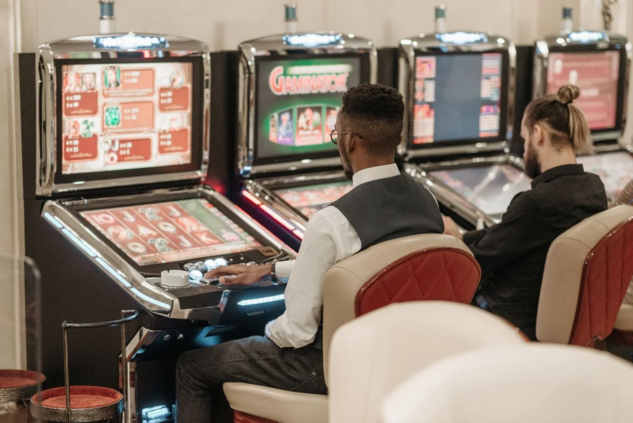 wynn500 — Hướng dẫn chi tiết các biến thể Baccarat tại , luật chơi, chiến thuật cơ bản và trải nghiệm bàn chơi trực tiếp. theo từng nhu cầu